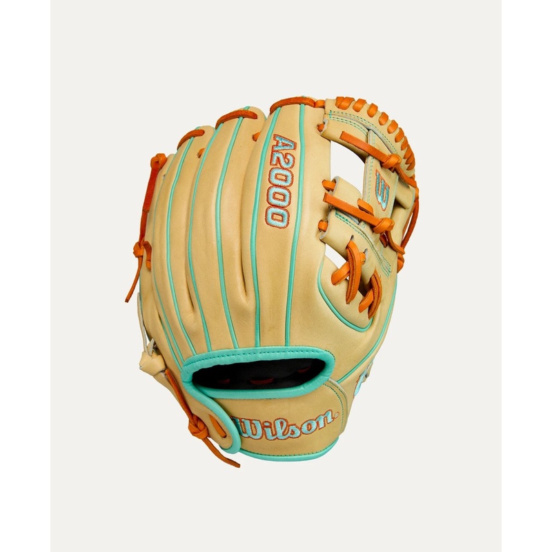 2025 Wilson A2000 Summer DP15 11.5″ Infield Baseball Glove RHT